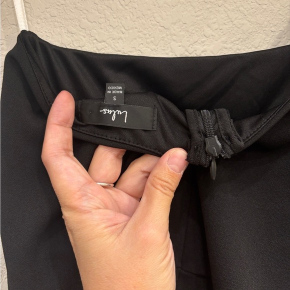 NWT Lulus Vamp Up Your Style Black One-Shoulder Sleeveless Romper - Picture 6 of 9